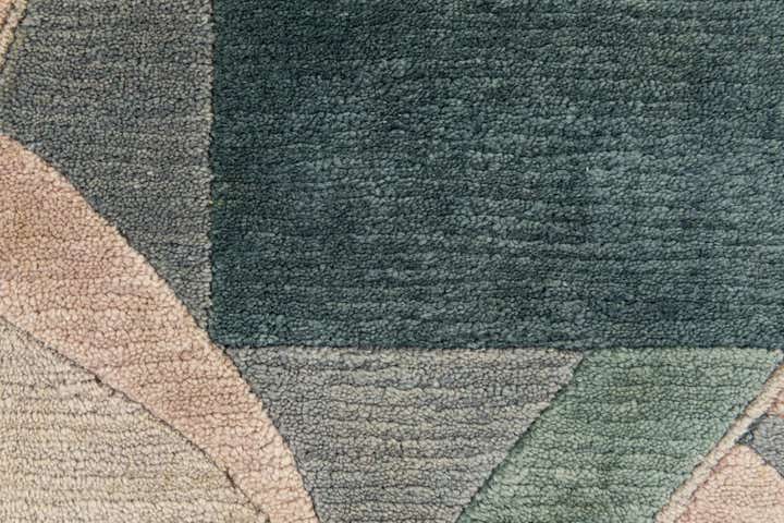 2' 6 x 8' Hand Knotted Tibet Wool Runner Rug