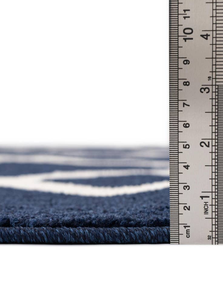 Detail image of 2' 7 x 10' Trellis Runner Rug