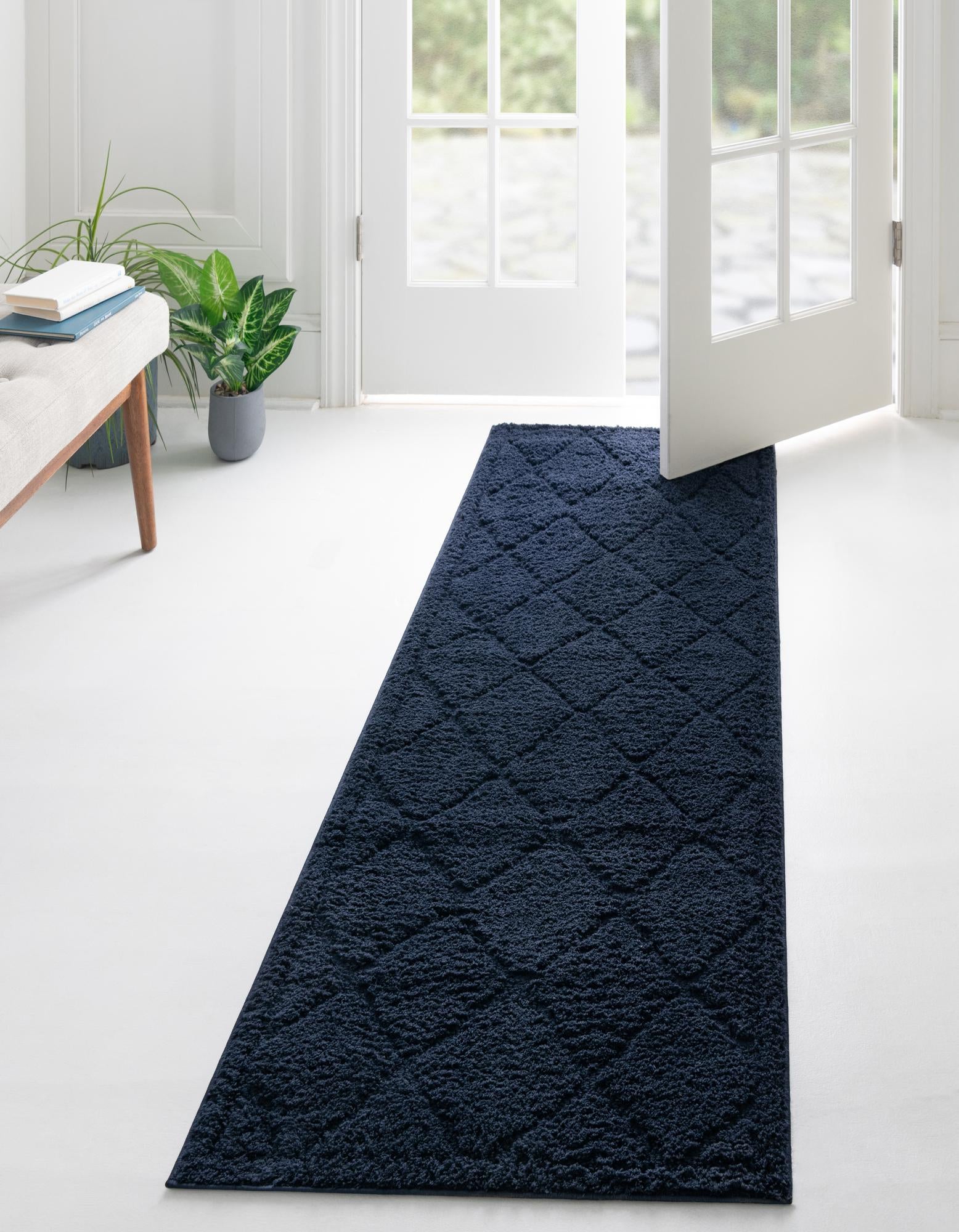 2' x 6' 9 Trellis Shag Runner Rug