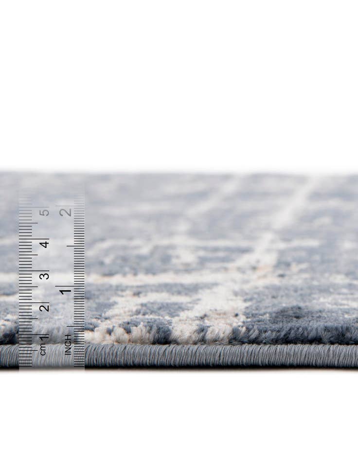 Detail image of Jill Zarin 2' 7 x 8' Uptown Lexington Avenue Runner Rug