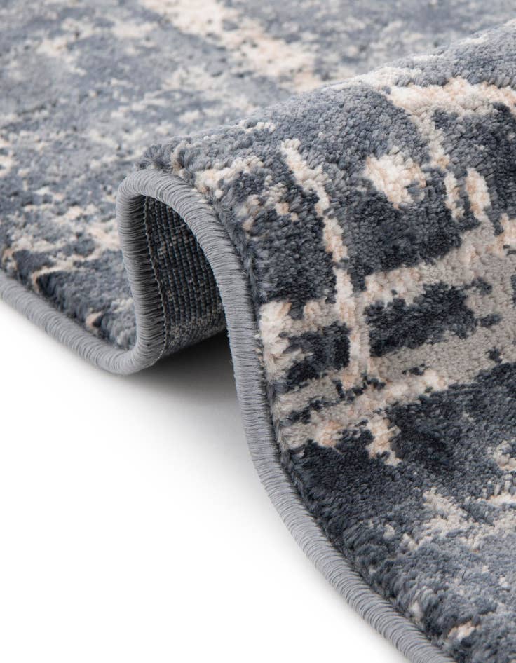 Detail image of Jill Zarin 2' 7 x 8' Uptown Lexington Avenue Runner Rug