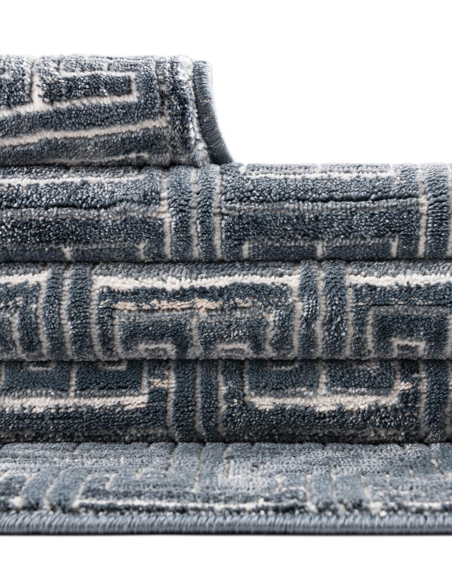 2' 2 x 6' Uptown Park Avenue Runner Rug