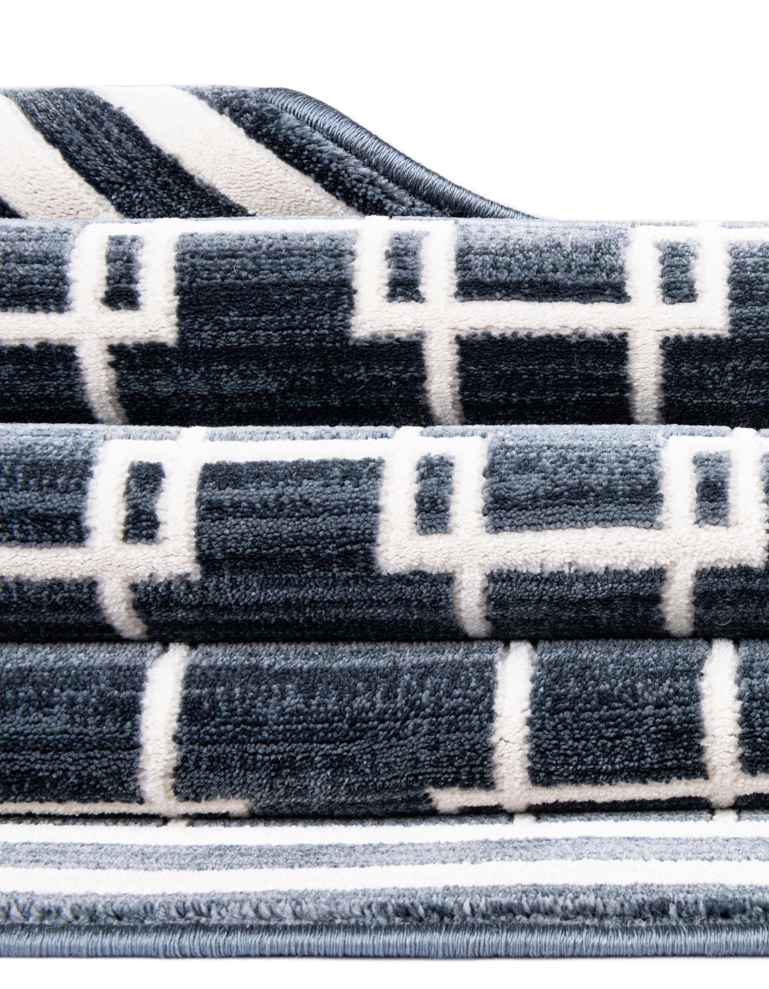 2' x 5' Metropolitan Uptown Runner Rug