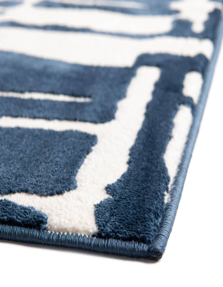 Detail image of 2' x 6' Vince Camuto Runner Rug
