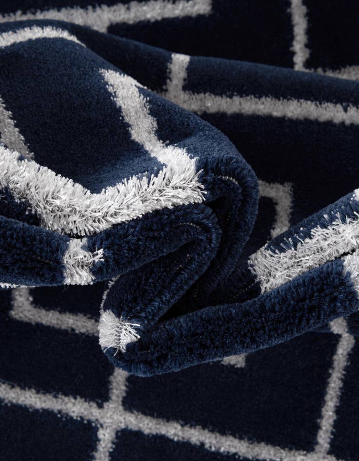 Detail image of 7' 10 x 7' 10  Marilyn Monroe&trade; Glam Deco Square Rug