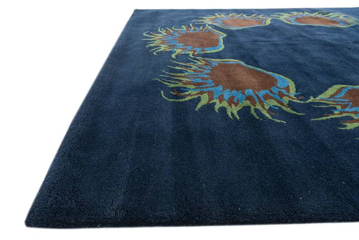 Detail image of 7' 7 x 7' 7 Agra Square Rug