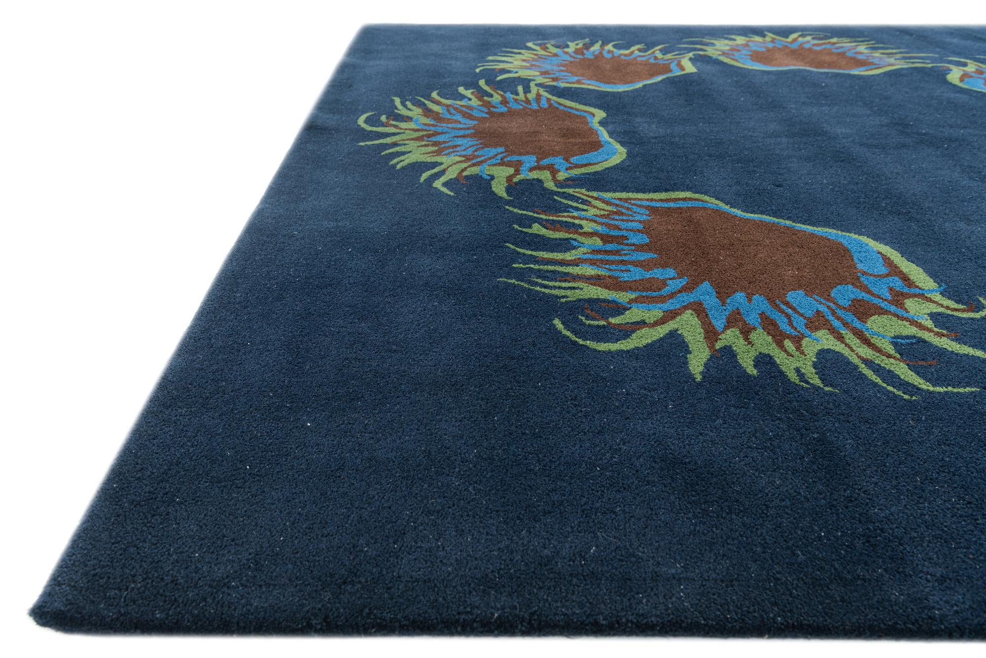 7' 6 x 7' 7 Agra Square Rug