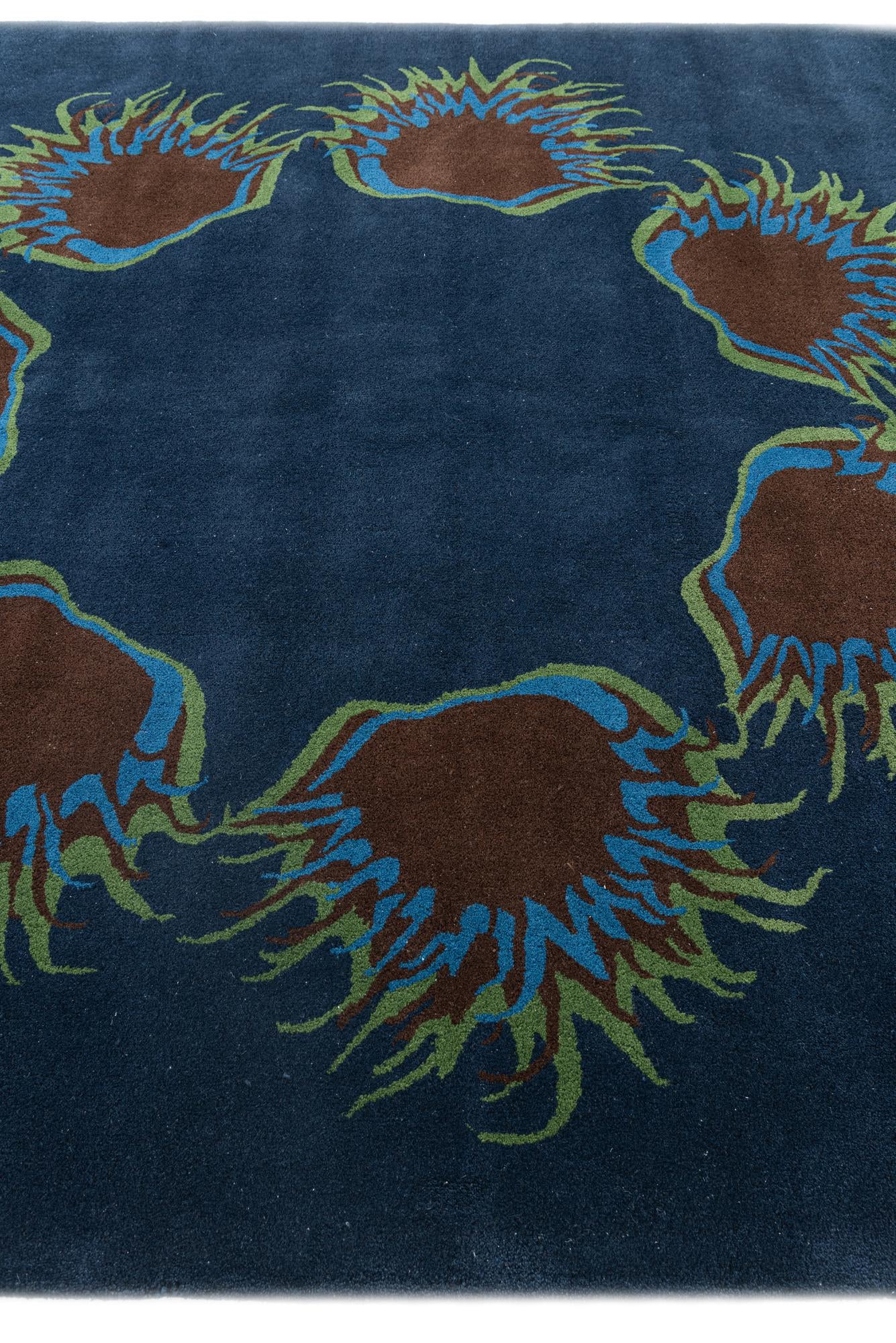 7' 6 x 7' 7 Agra Square Rug