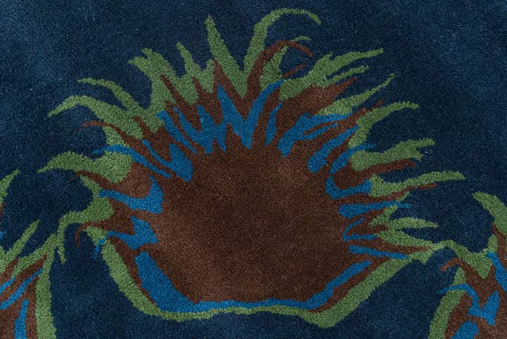 7' 6 x 7' 7 Agra Square Rug