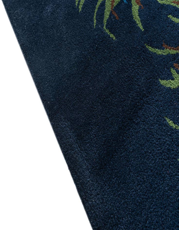 Detail image of 7' 5 x 7' 5 Agra Square Rug