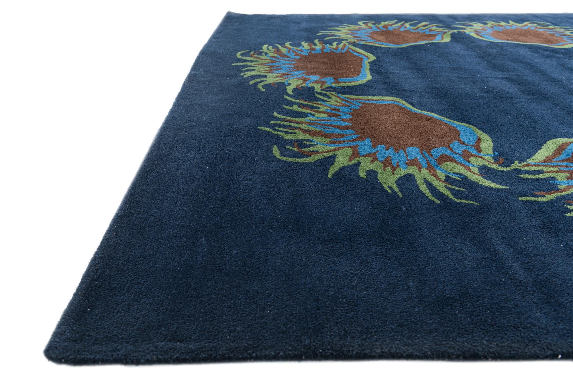 7' 6 x 7' 7 Agra Square Rug