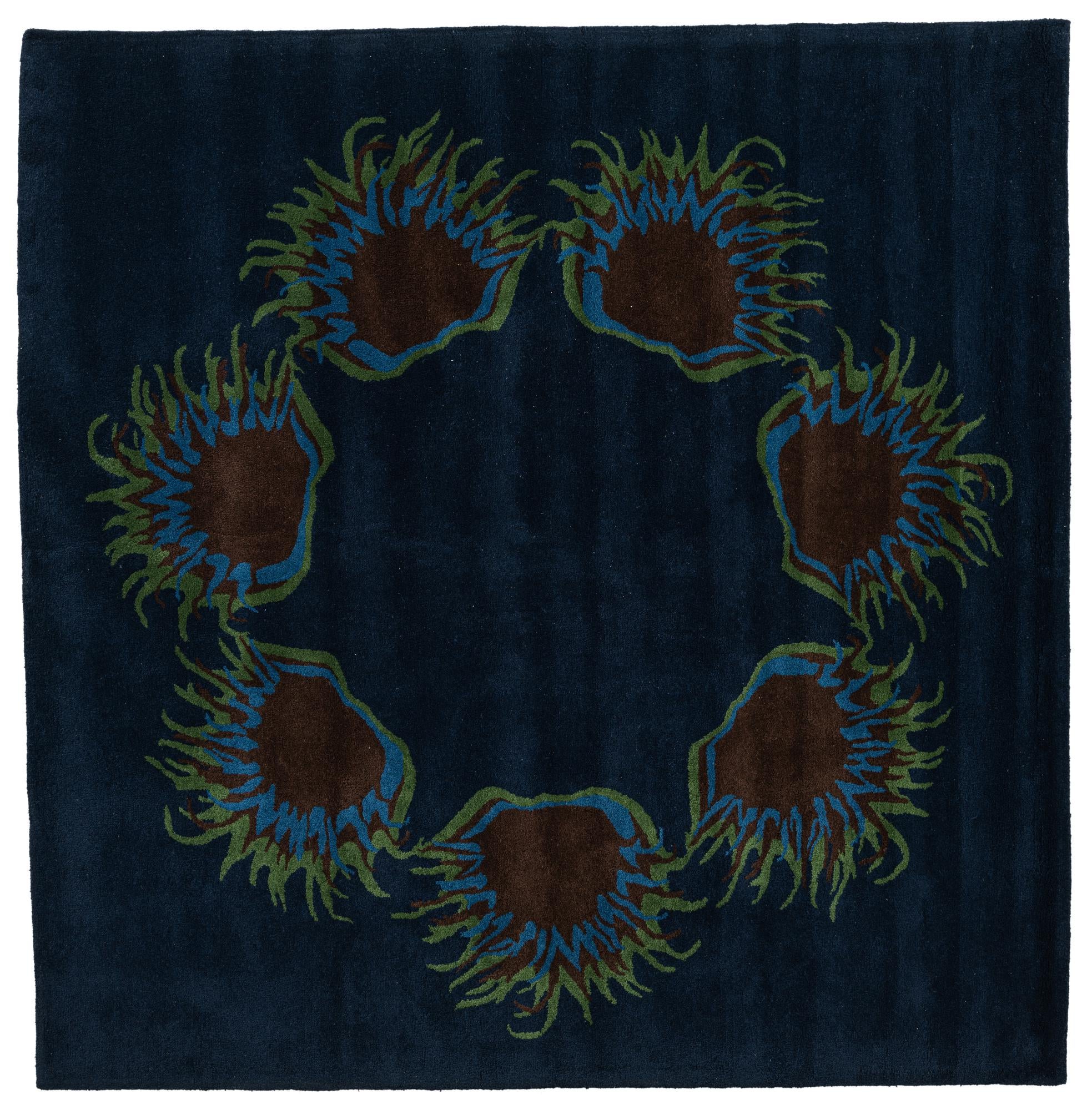 7' 6 x 7' 7 Agra Square Rug