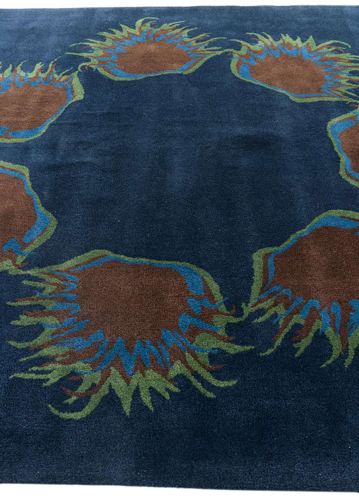 7' 5 x 7' 6 Agra Square Rug