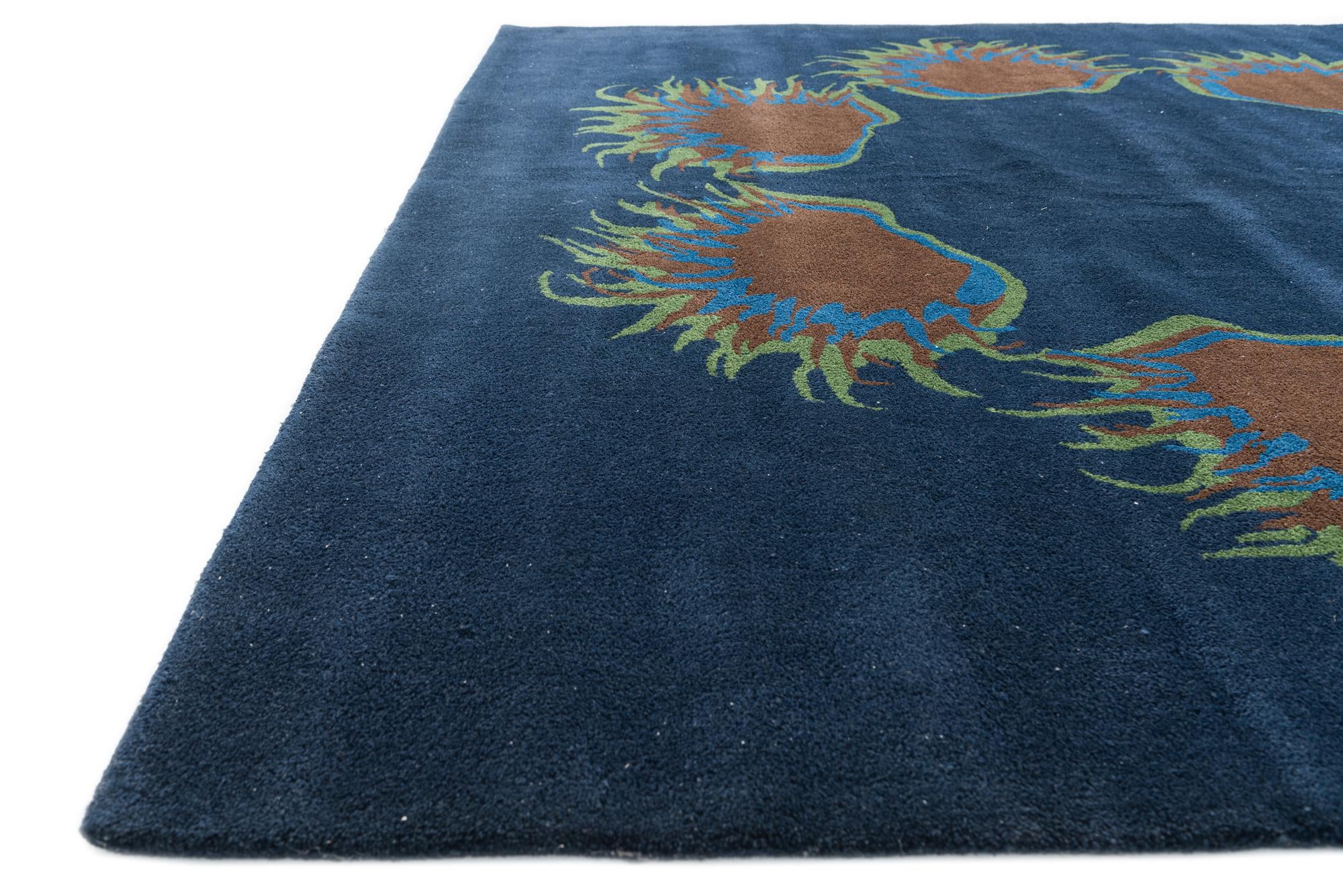 7' 6 x 7' 7 Agra Square Rug