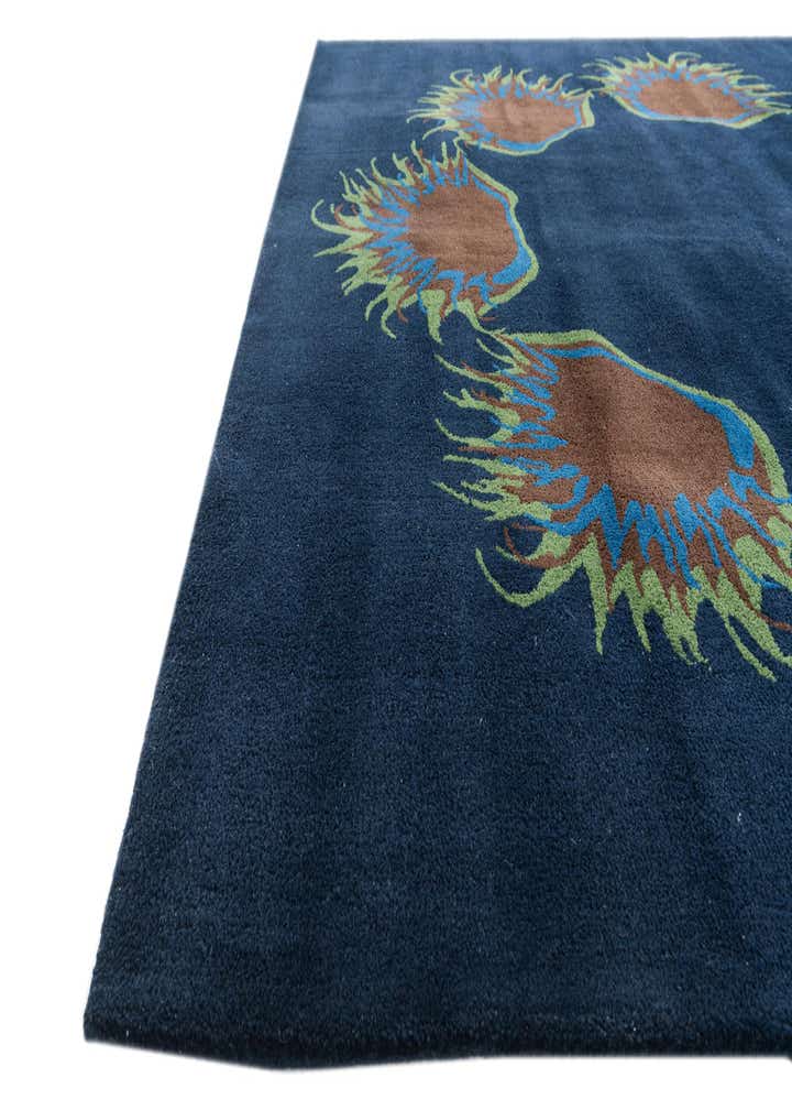 7' 5 x 7' 6 Agra Square Rug