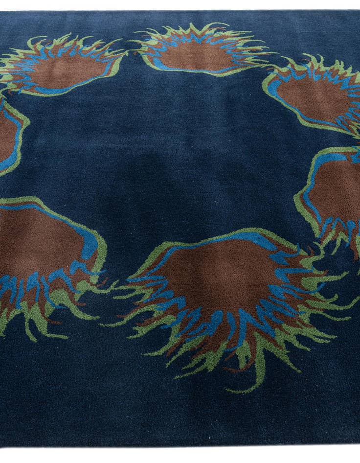 Detail image of 7' 5 x 7' 6 Agra Square Rug
