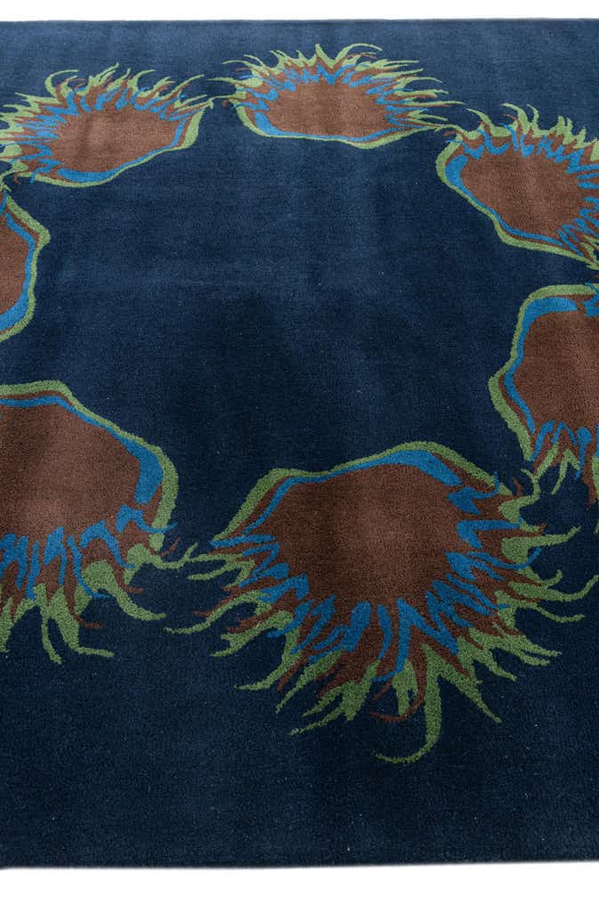 7' 5 x 7' 6 Agra Square Rug