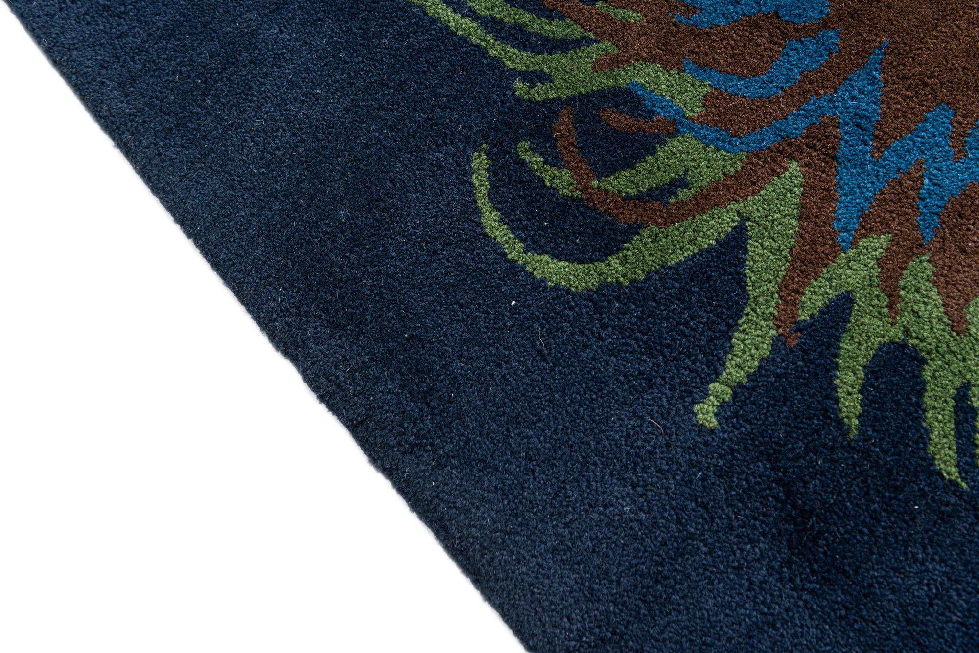 7' 6 x 7' 6 Agra Square Rug