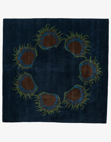 7' 5 x 7' 6 Agra Square Rug