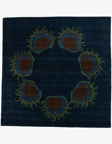 7' 6 x 7' 7 Agra Square Rug