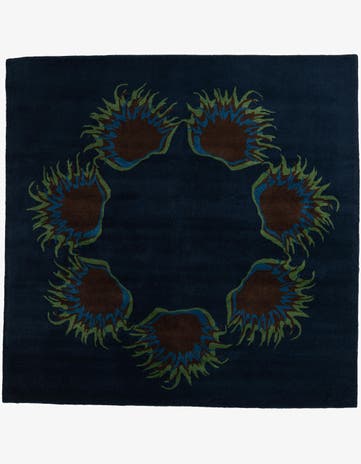 7' 7 x 7' 7 Agra Square Rug