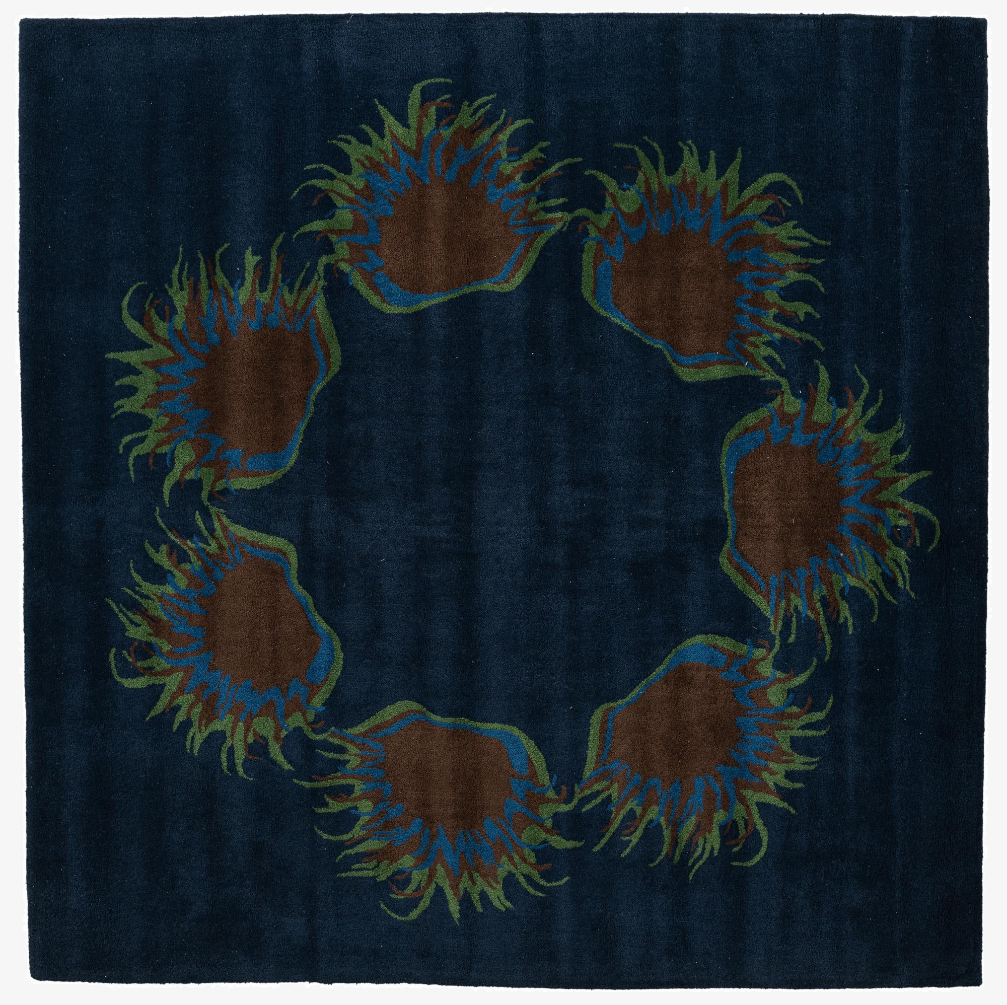 7' 6 x 7' 7 Agra Square Rug