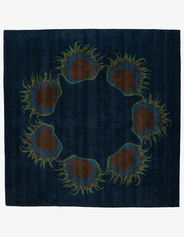 7' 6 x 7' 7 Agra Square Rug