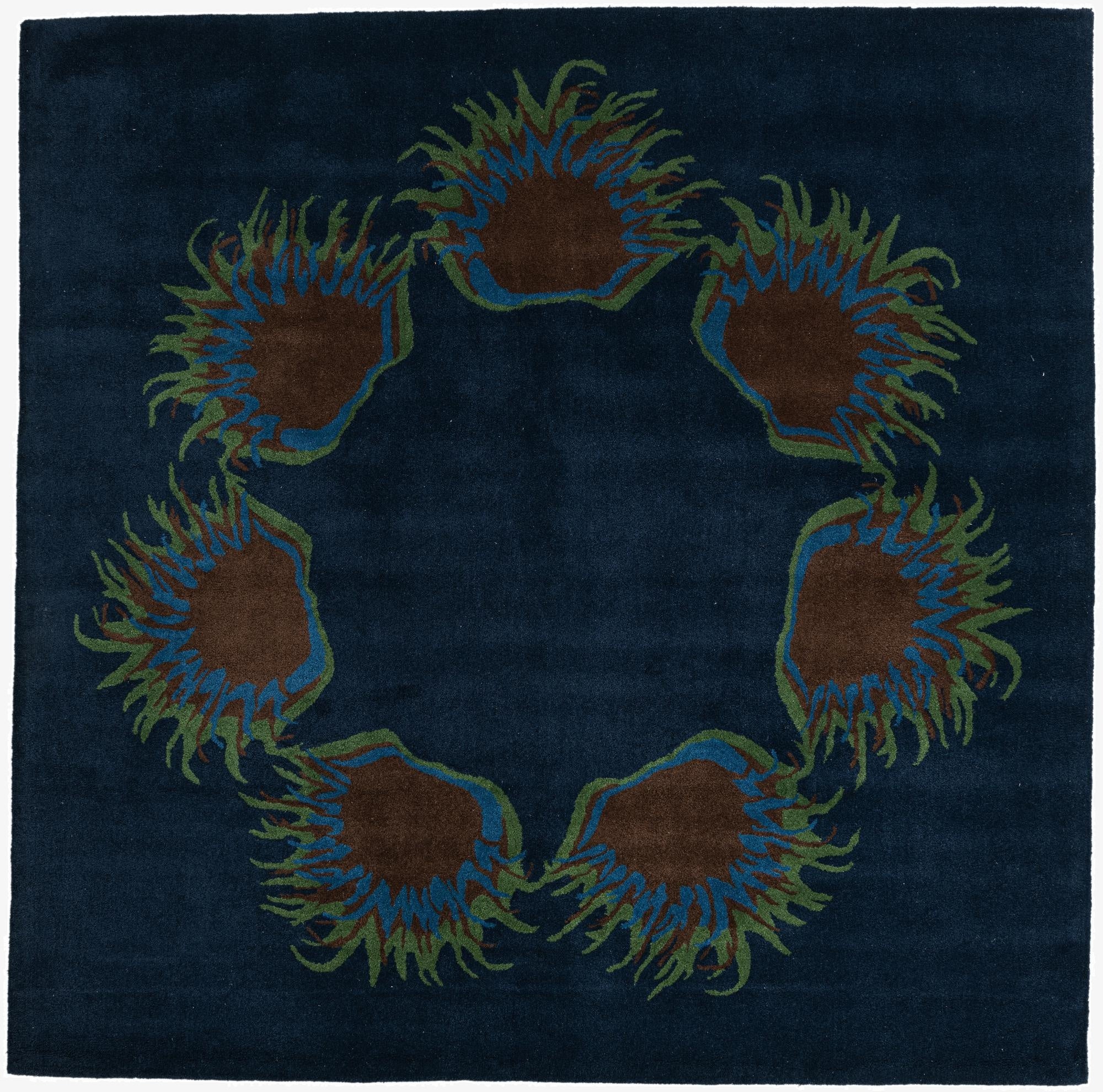 7' 6 x 7' 7 Agra Square Rug