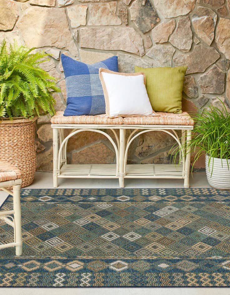 Detail image of 7' 10 x 7' 10  Washable Baja Indoor / Outdoor Square Rug