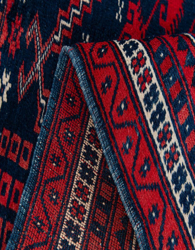Detail image of 2' 8 x 3' 3  Hand Knotted Balouch Persian Wool Square Rug