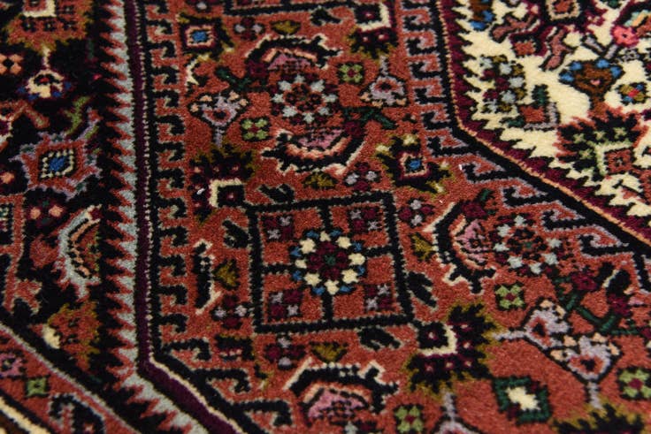 Detail image of 2' 7 x 3' 5 Hand Knotted Bidjar Persian Wool Square Rug