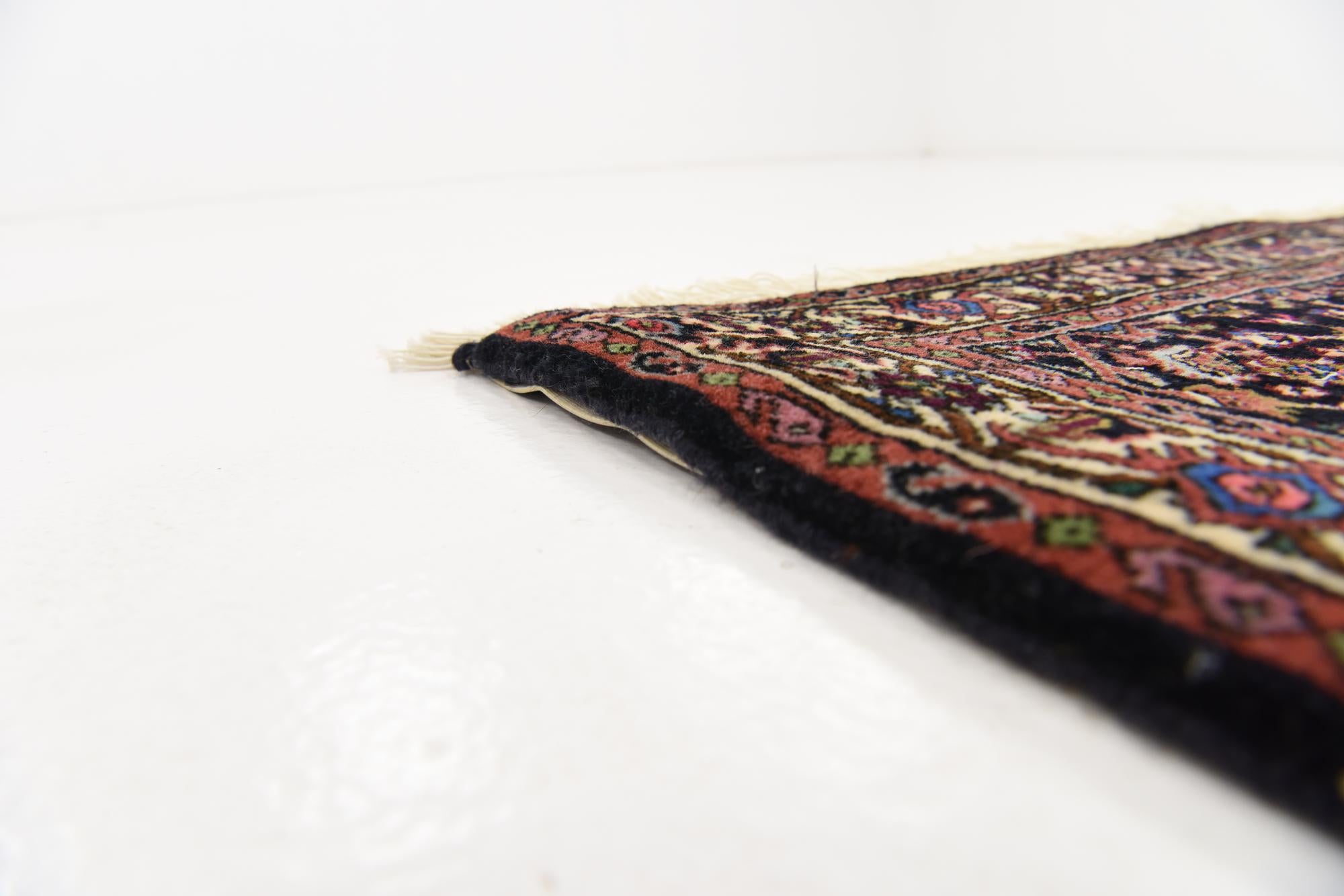 2' 7 x 3' 5 Hand Knotted Bidjar Persian Wool Square Rug