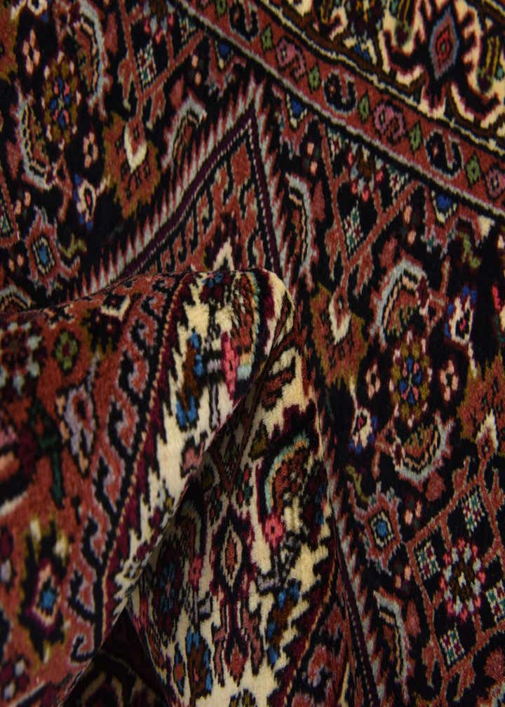 2' 7 x 3' 5 Hand Knotted Bidjar Persian Wool Square Rug