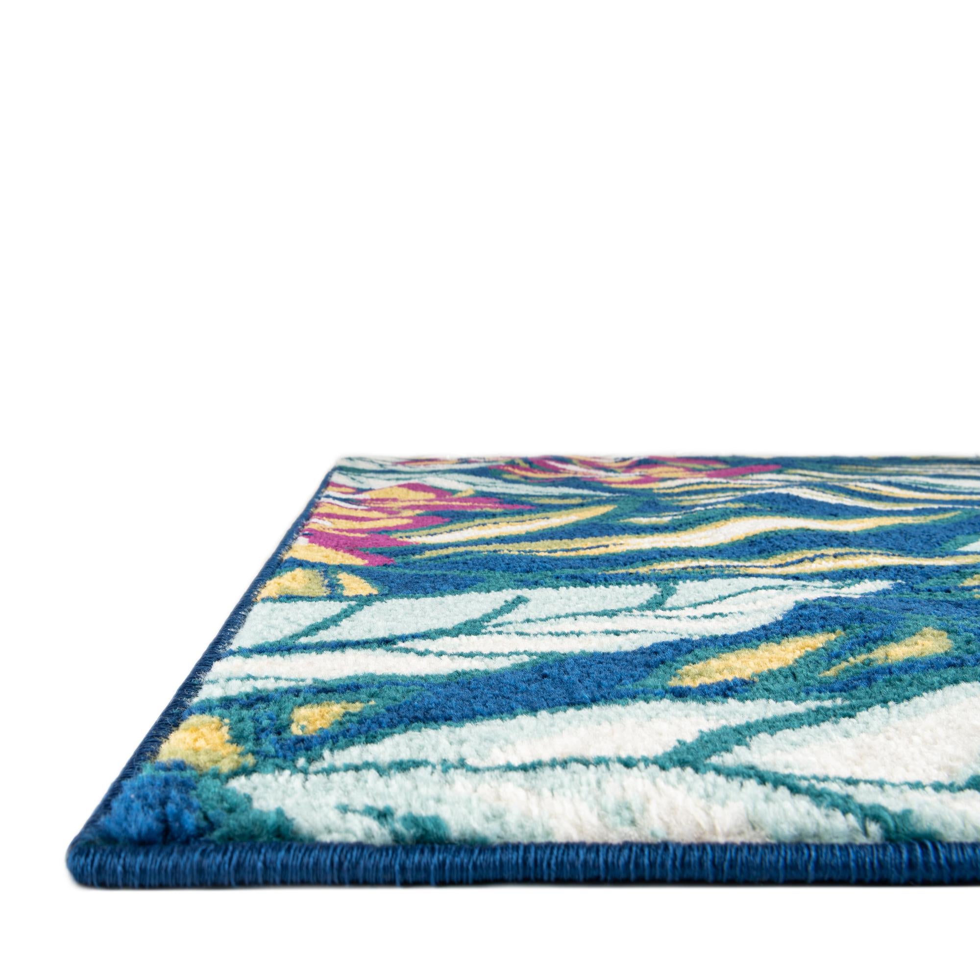 7' 10 x 7' 10 Bloom Square Rug