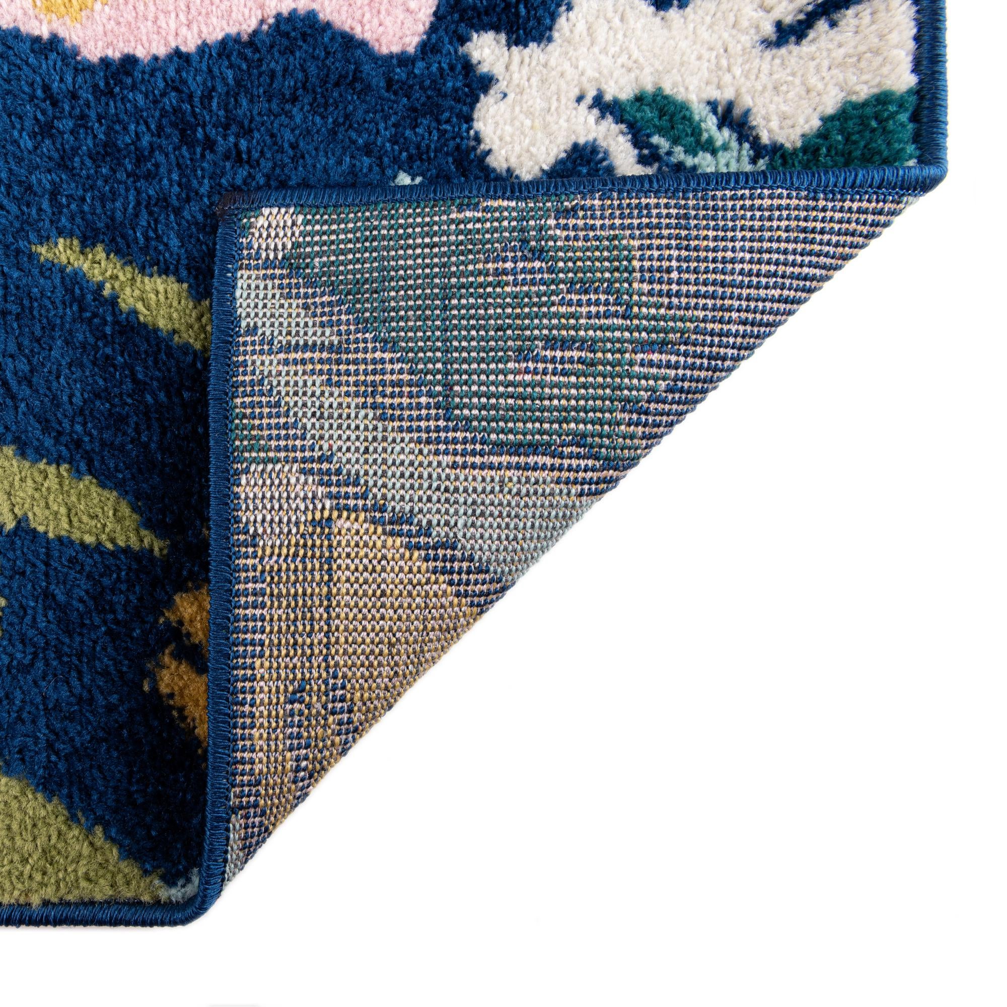 7' 10 x 7' 10 Bloom Square Rug