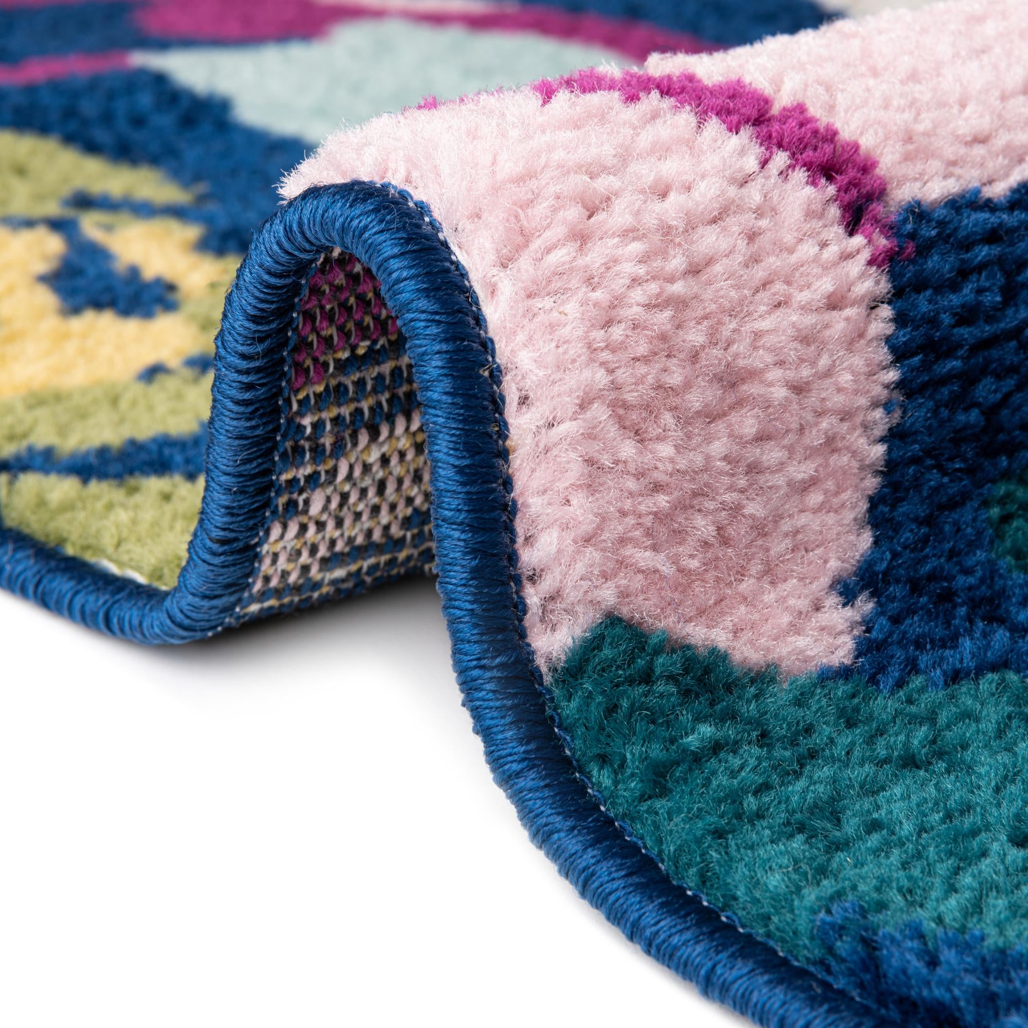 7' 10 x 7' 10 Bloom Square Rug