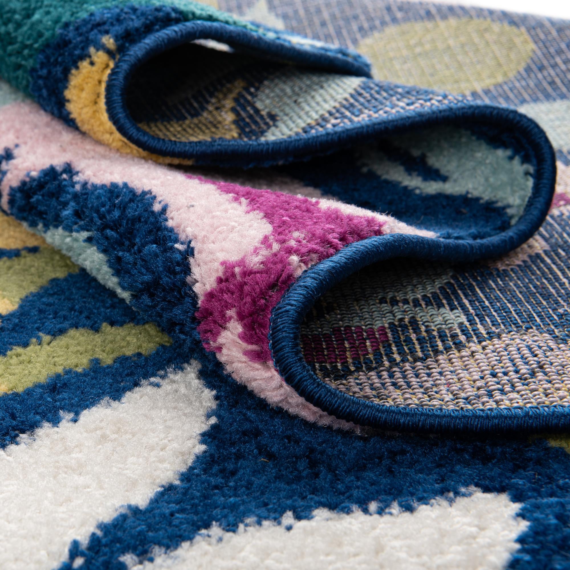 7' 10 x 7' 10 Bloom Square Rug