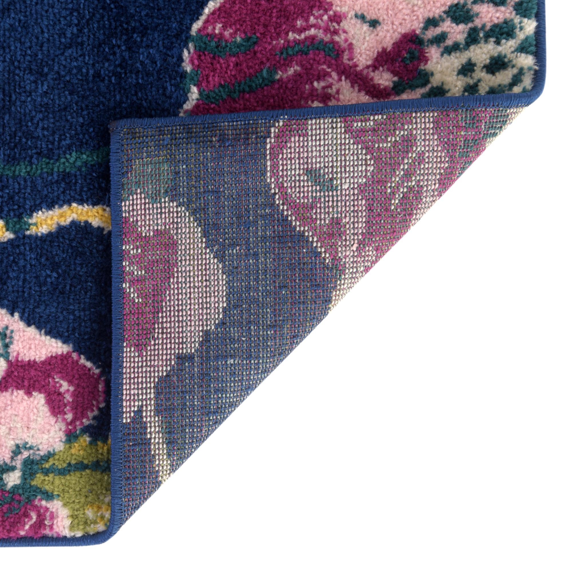 7' 10 x 7' 10 Bloom Square Rug