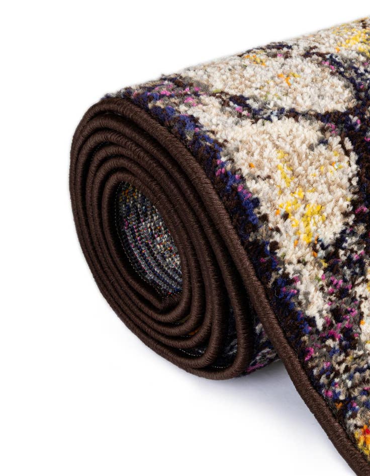 Detail image of 6' x 6' Washable Carnevale Square Rug