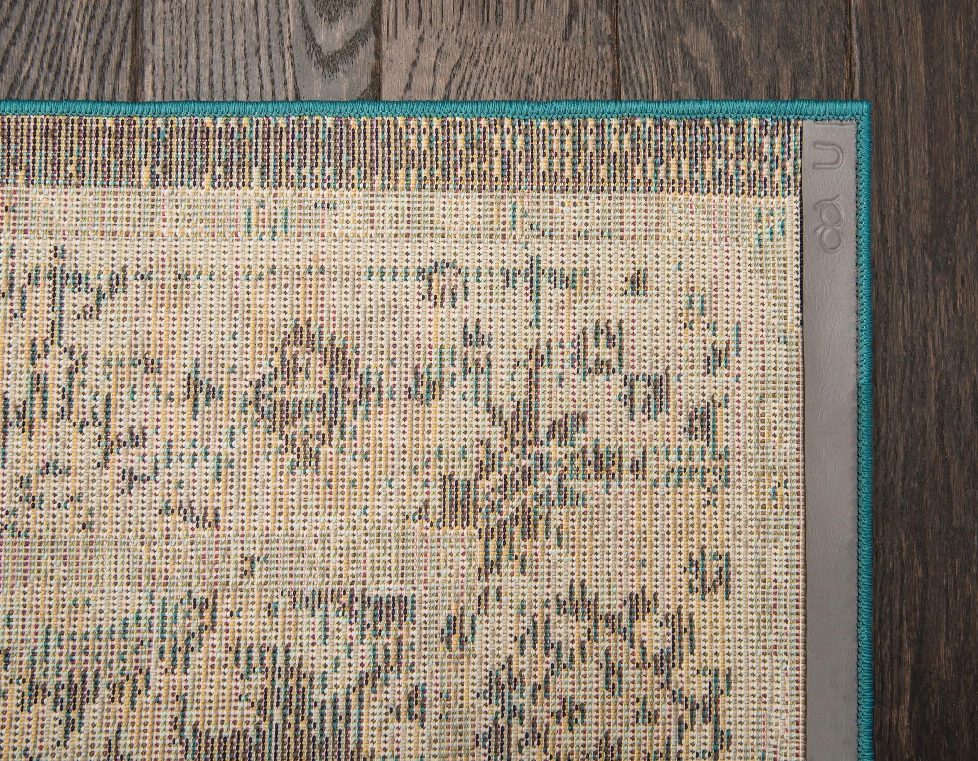 7' 10 x 7' 10 Carrington Square Rug