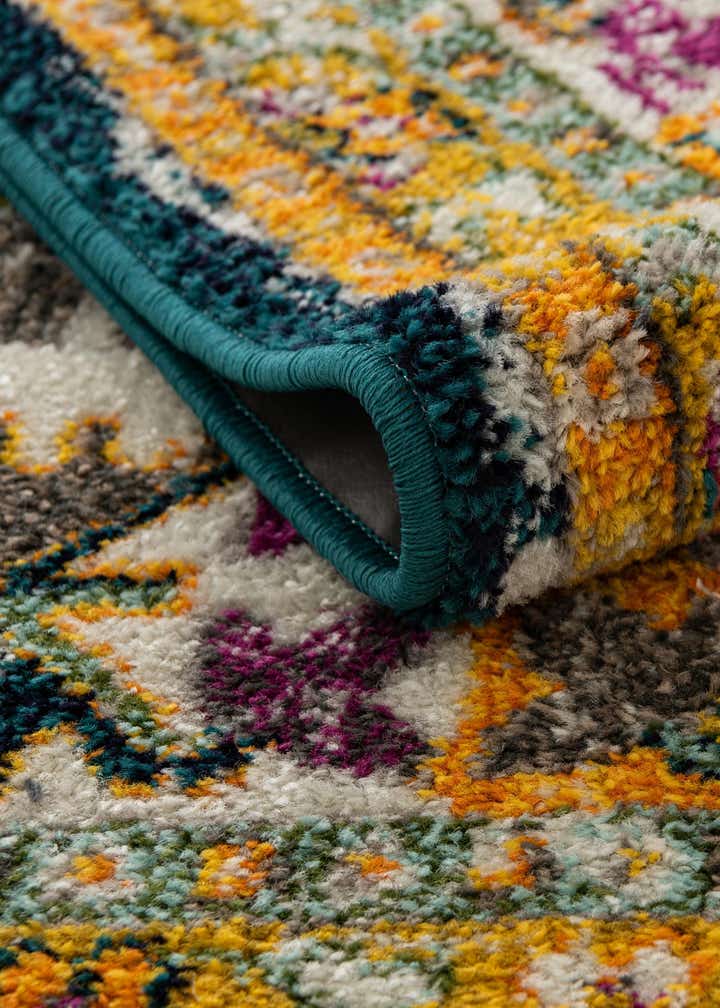 7' 10 x 7' 10 Carrington Square Rug
