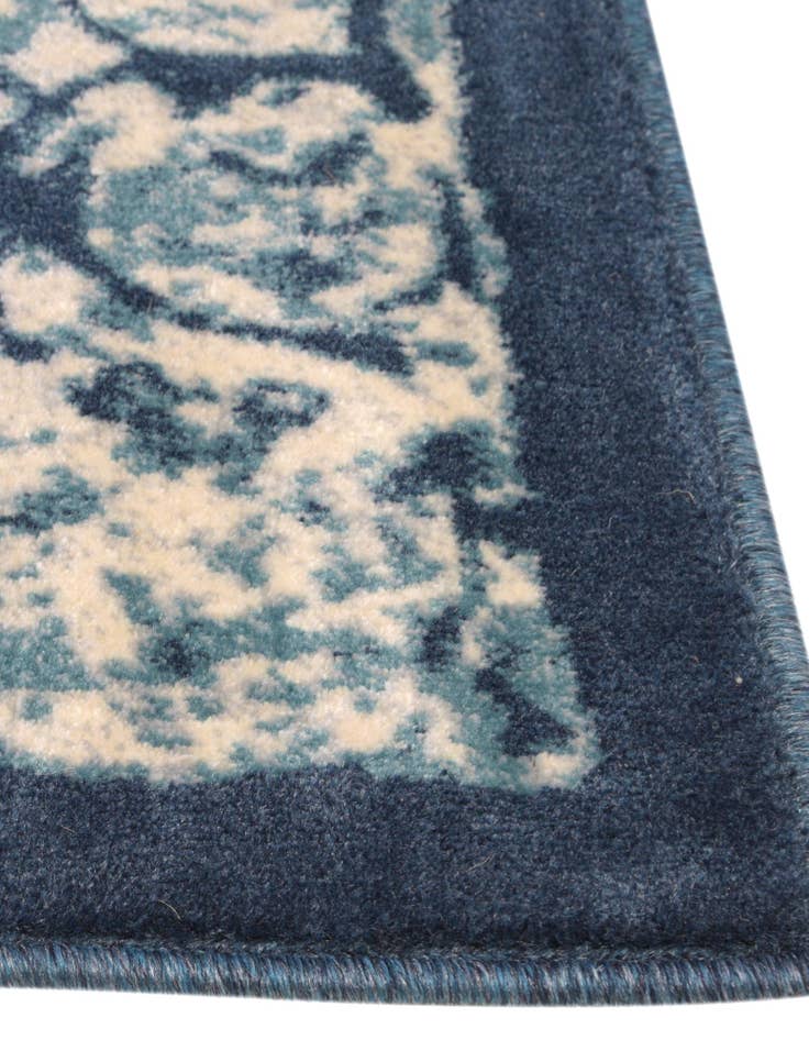 Detail image of 6' x 6' Dahlia Square Rug