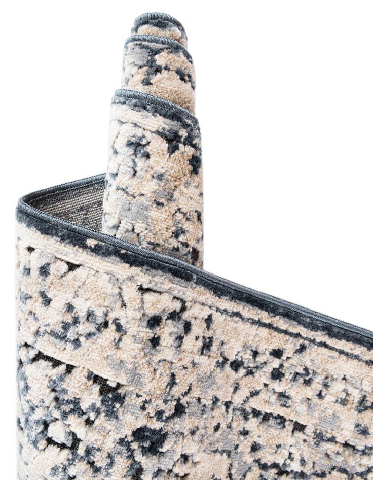 Detail image of 5' 3 x 5' 3 Eliza Square Rug