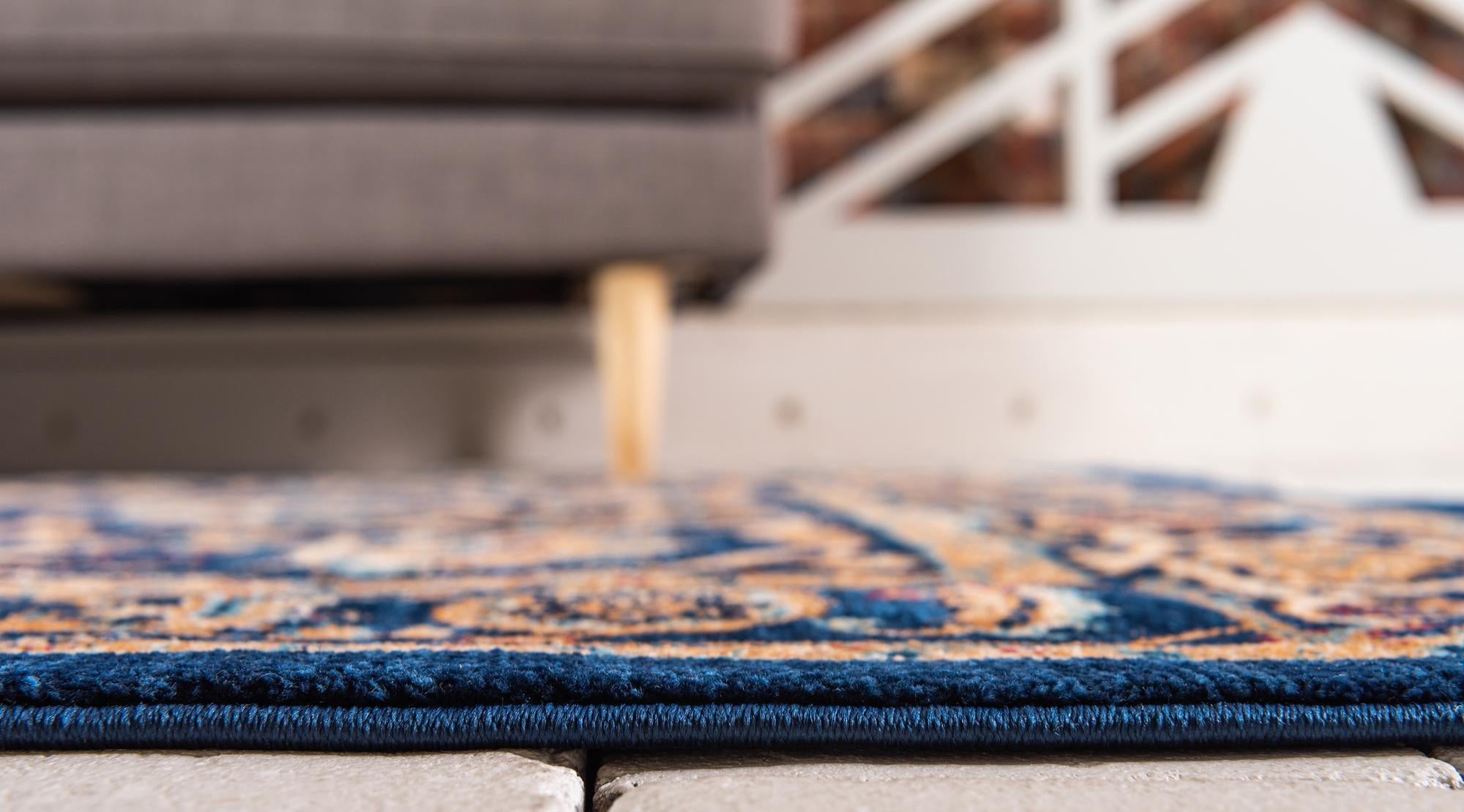4' 5 x 4' 5 Graham Square Rug