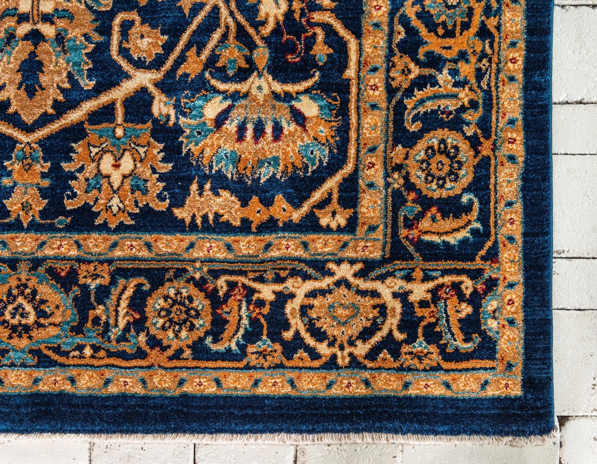 4' 5 x 4' 5 Graham Square Rug