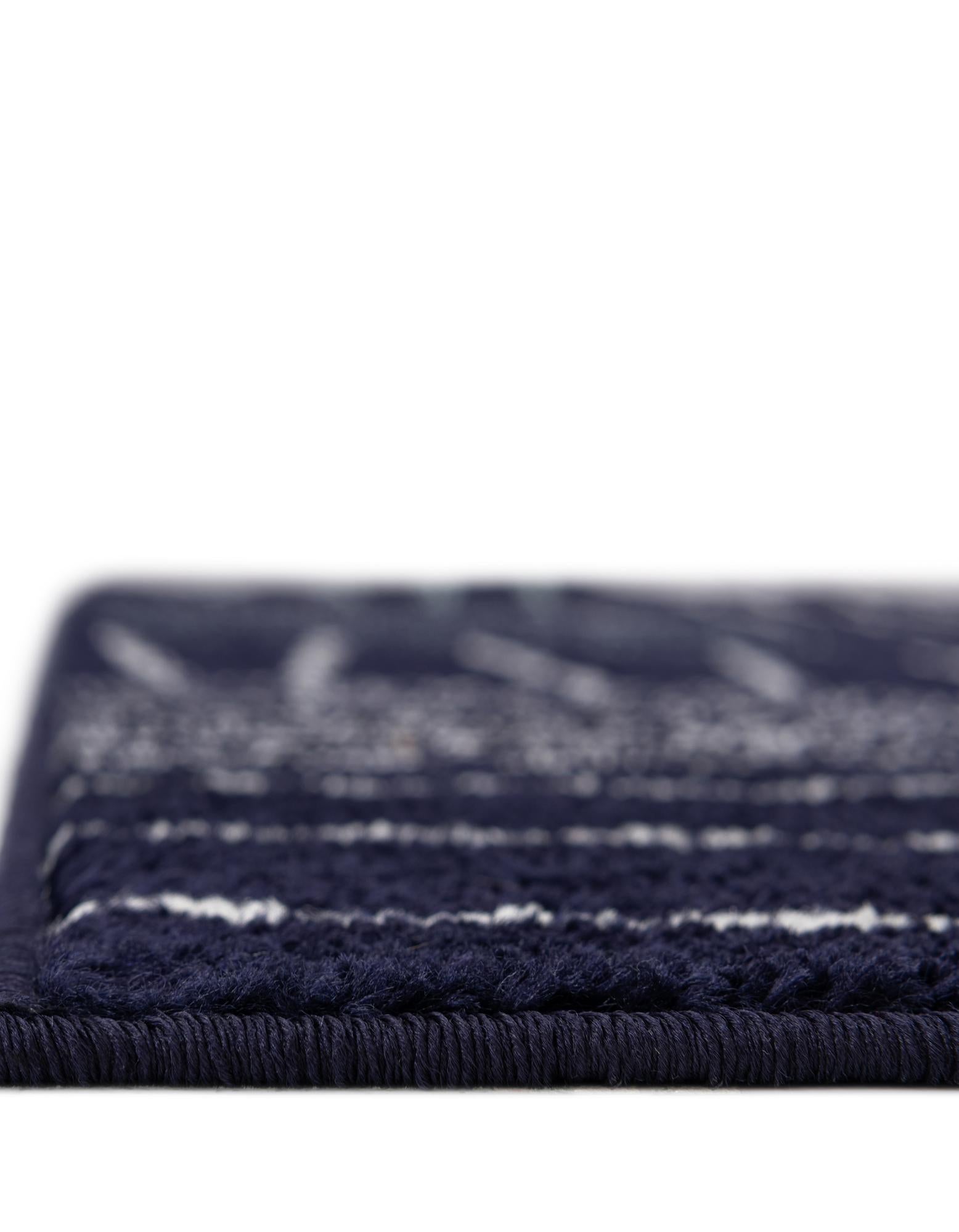 7' 10 x 7' 10 Hanahan Square Rug