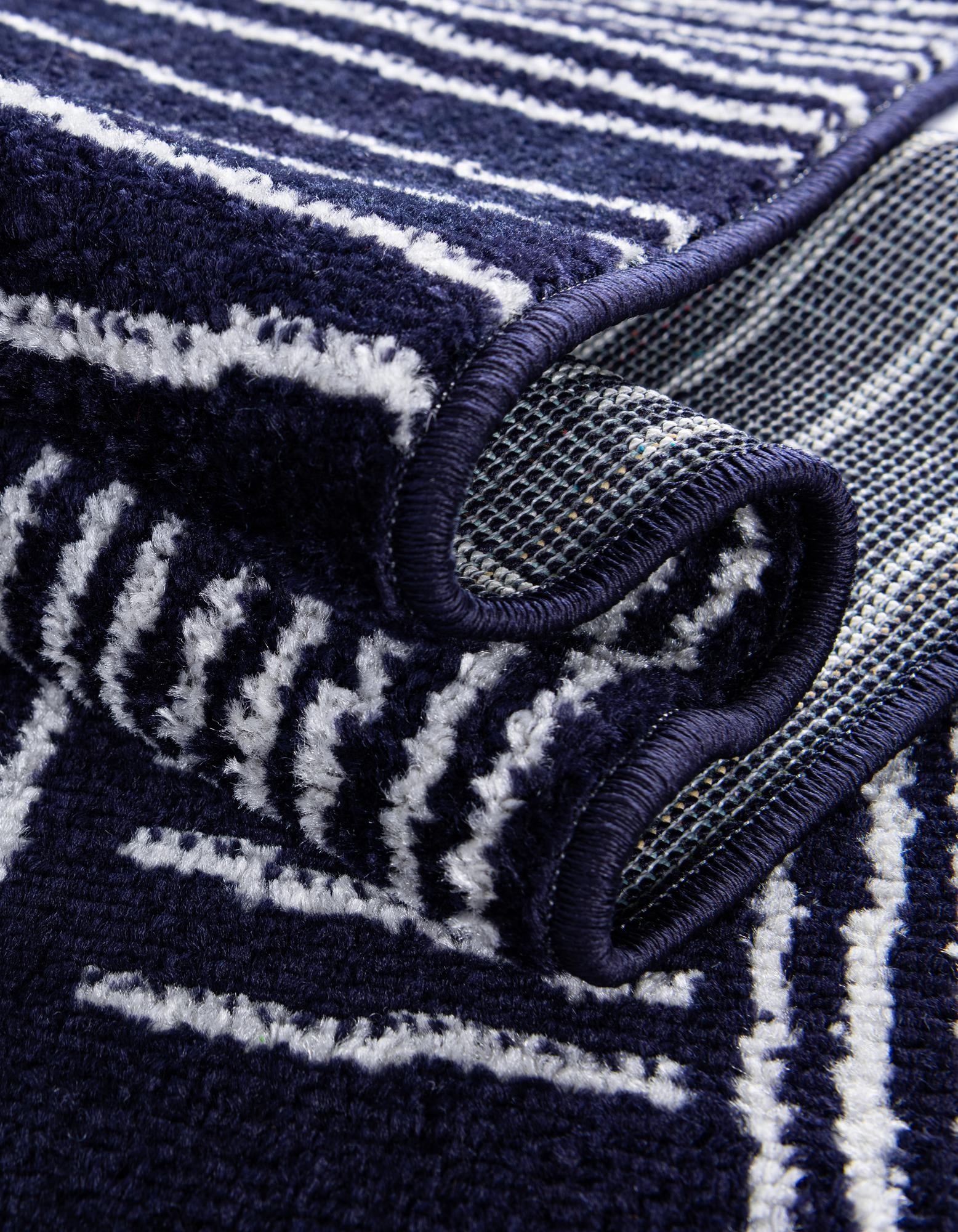 7' 10 x 7' 10 Hanahan Square Rug