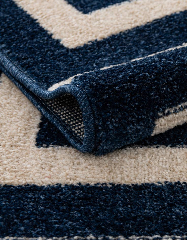 Detail image of 7' 10 x 7' 10 Hera Square Rug