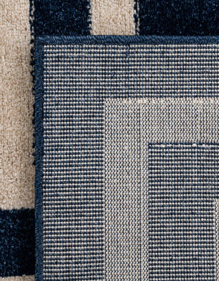 Detail image of 7' 10 x 7' 10 Hera Square Rug