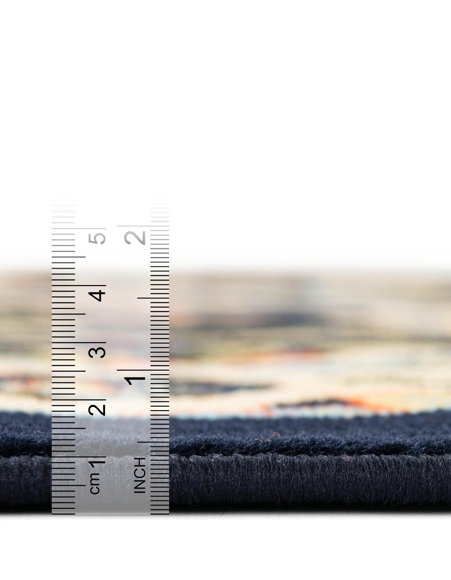 7' 10 x 7' 10 Isfahan Design Square Rug